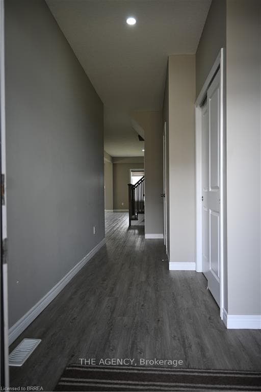 199 Grandville Circle photo 6