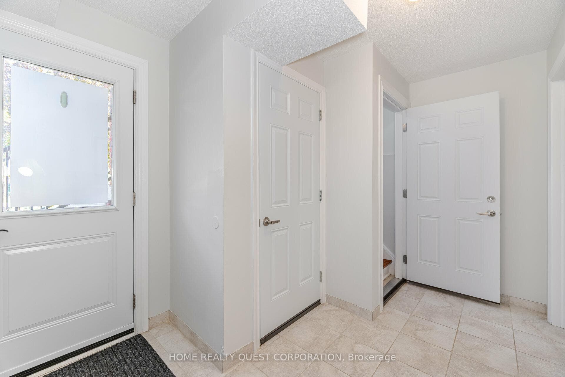 Separate Entrance to Basement (front of house)