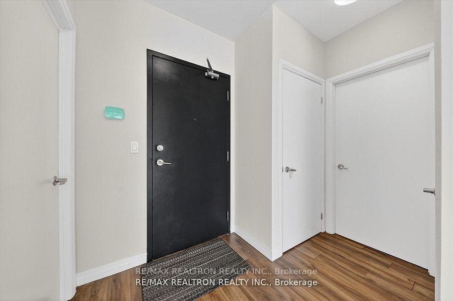 2152 Lawrence Avenue Unit PH08 photo 8