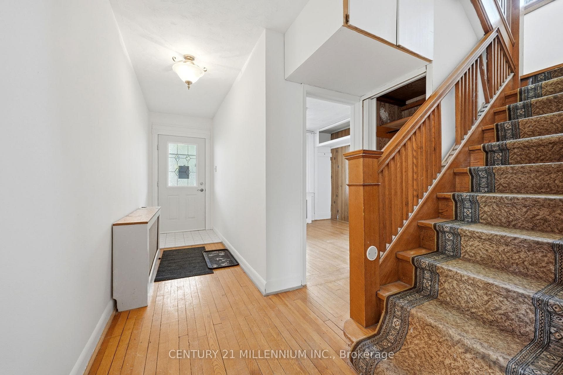 2585 Lake Shore Boulevard photo 8