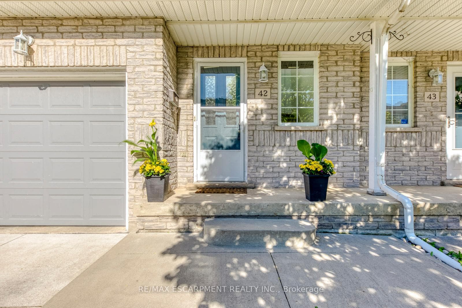104 Frances Avenue Unit 42 photo 2