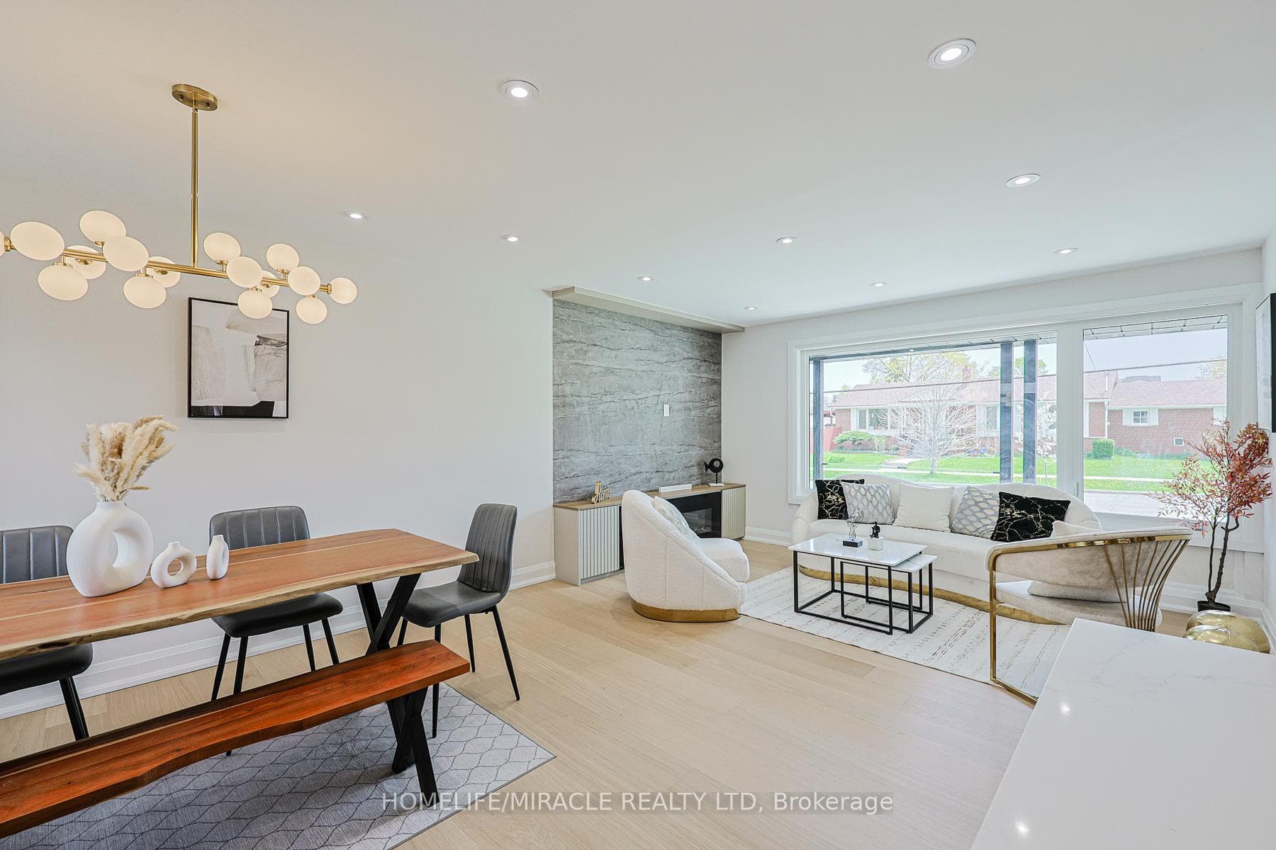 158 Cass Avenue photo 12