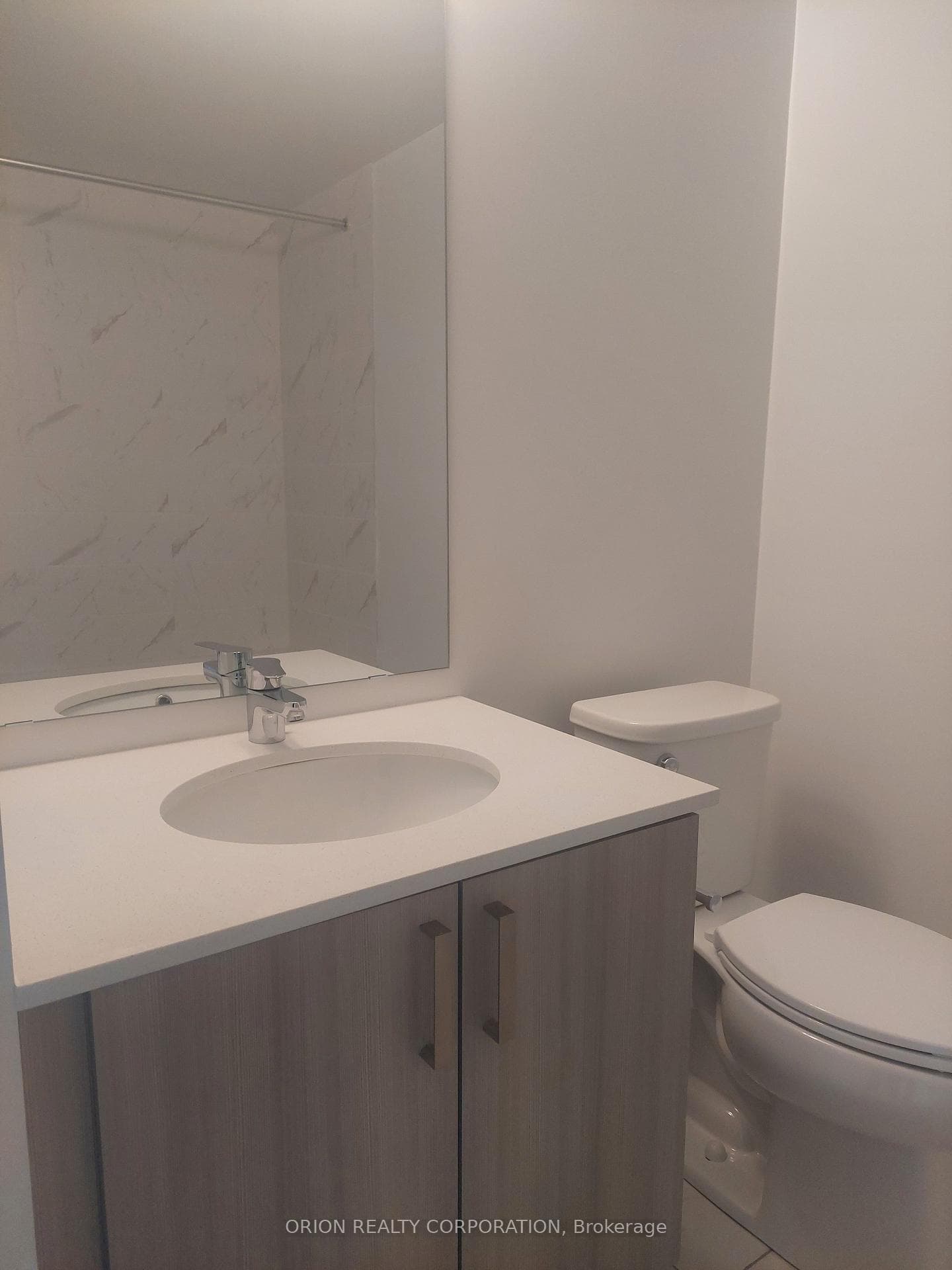 556 Marlee Avenue Unit 416 photo 7