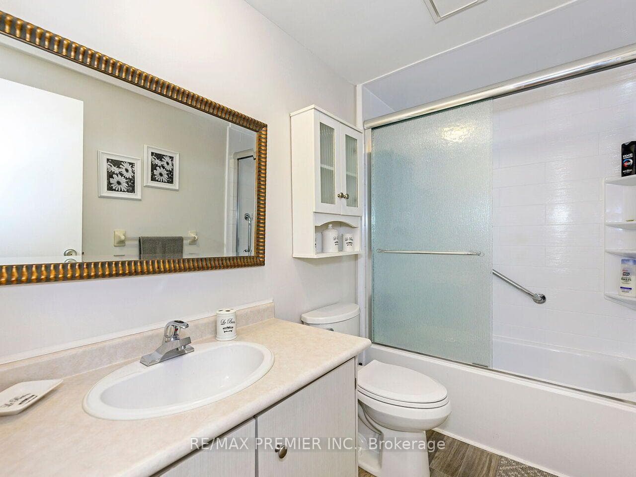 33 Laurel Valley Court photo 21