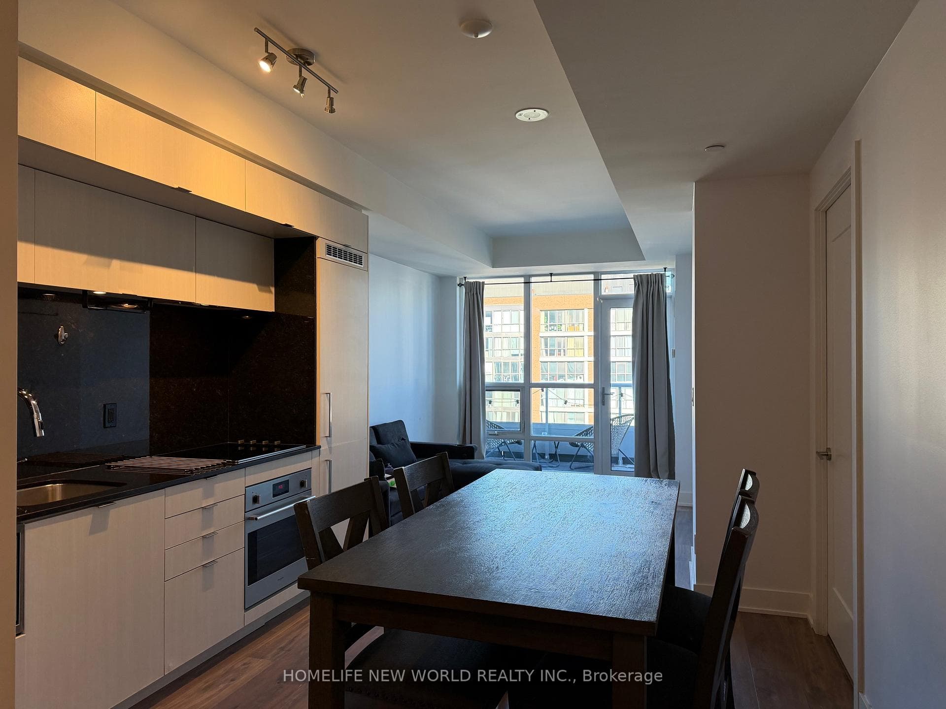 38 Cameron Street Unit 816 photo 7