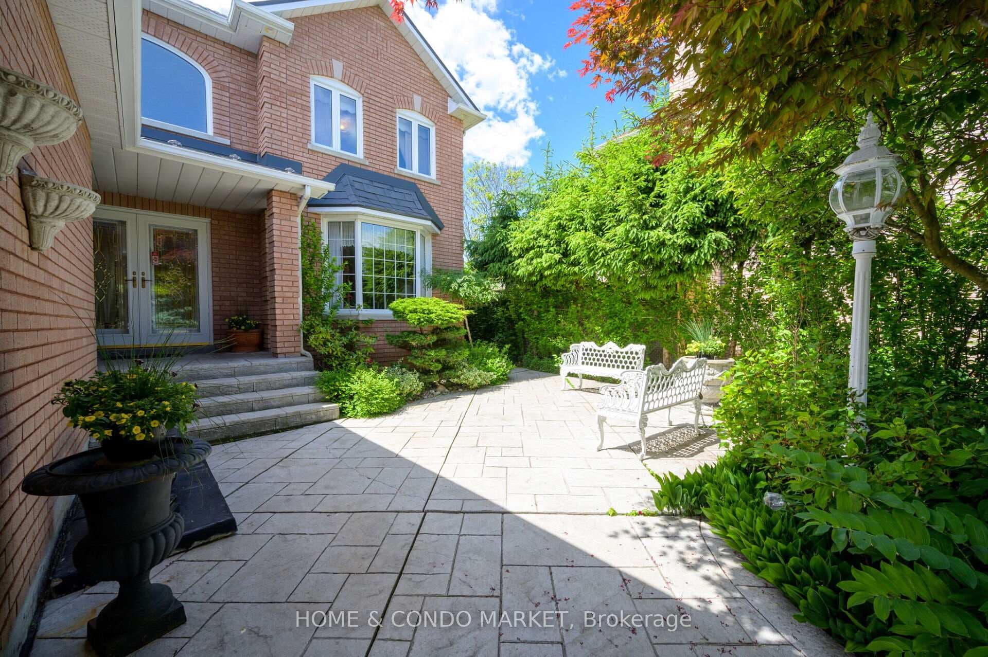15 Samuel Crescent photo 2