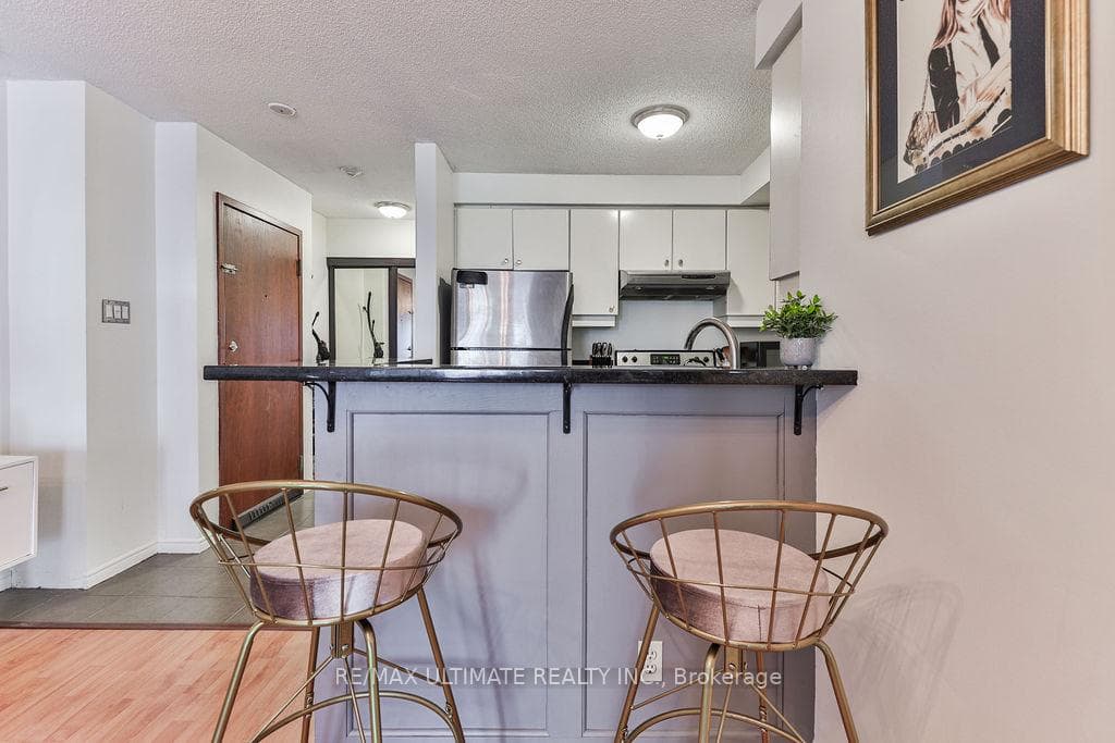 10 Queens Quay Unit 1408 photo 12