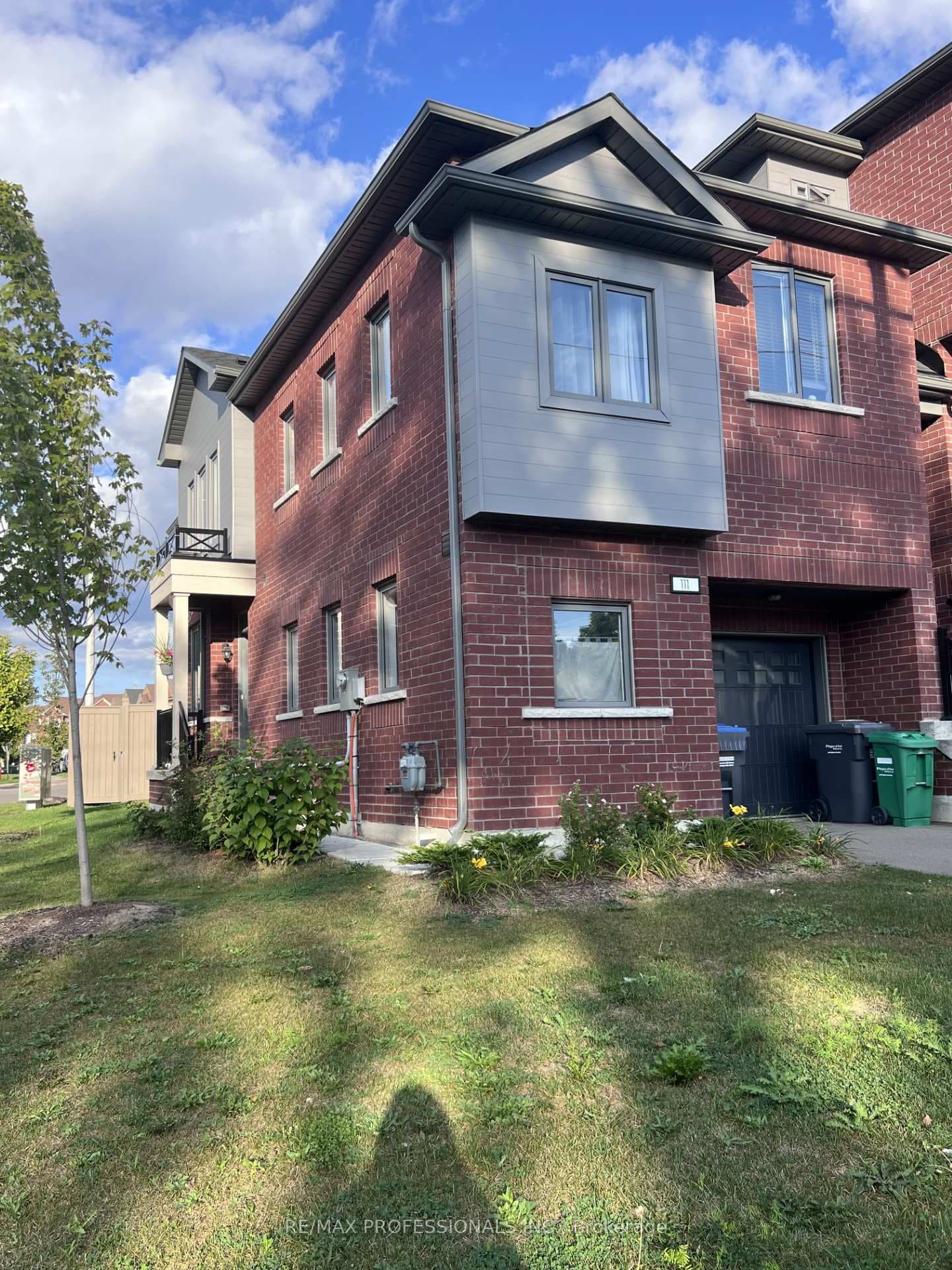 58 Denison Avenue photo 4
