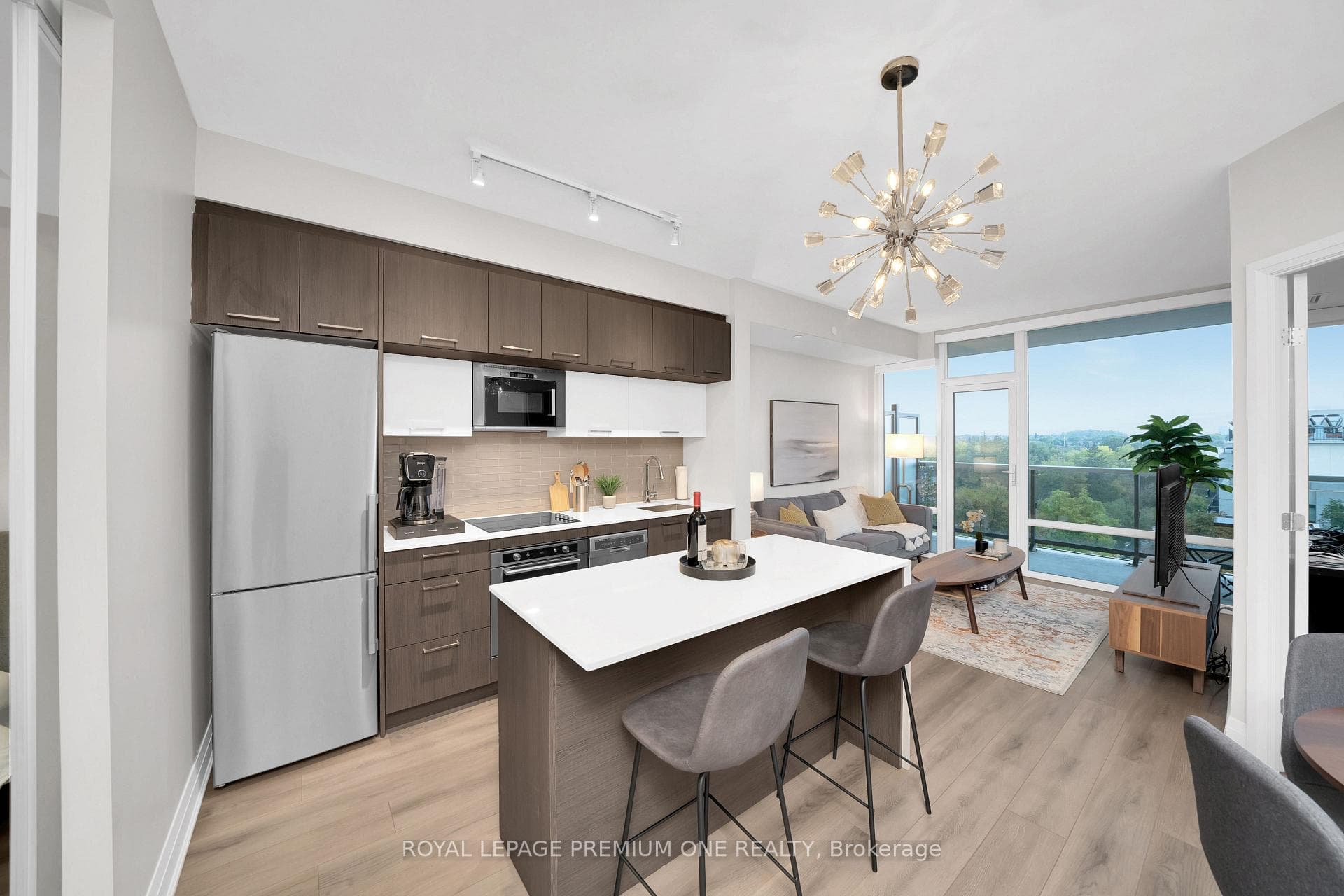 4800 highway 7 Road Unit 623 photo 1