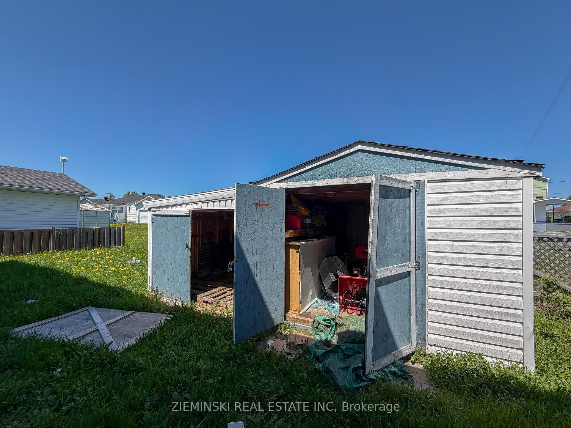 178 Bordeleau Street photo 16