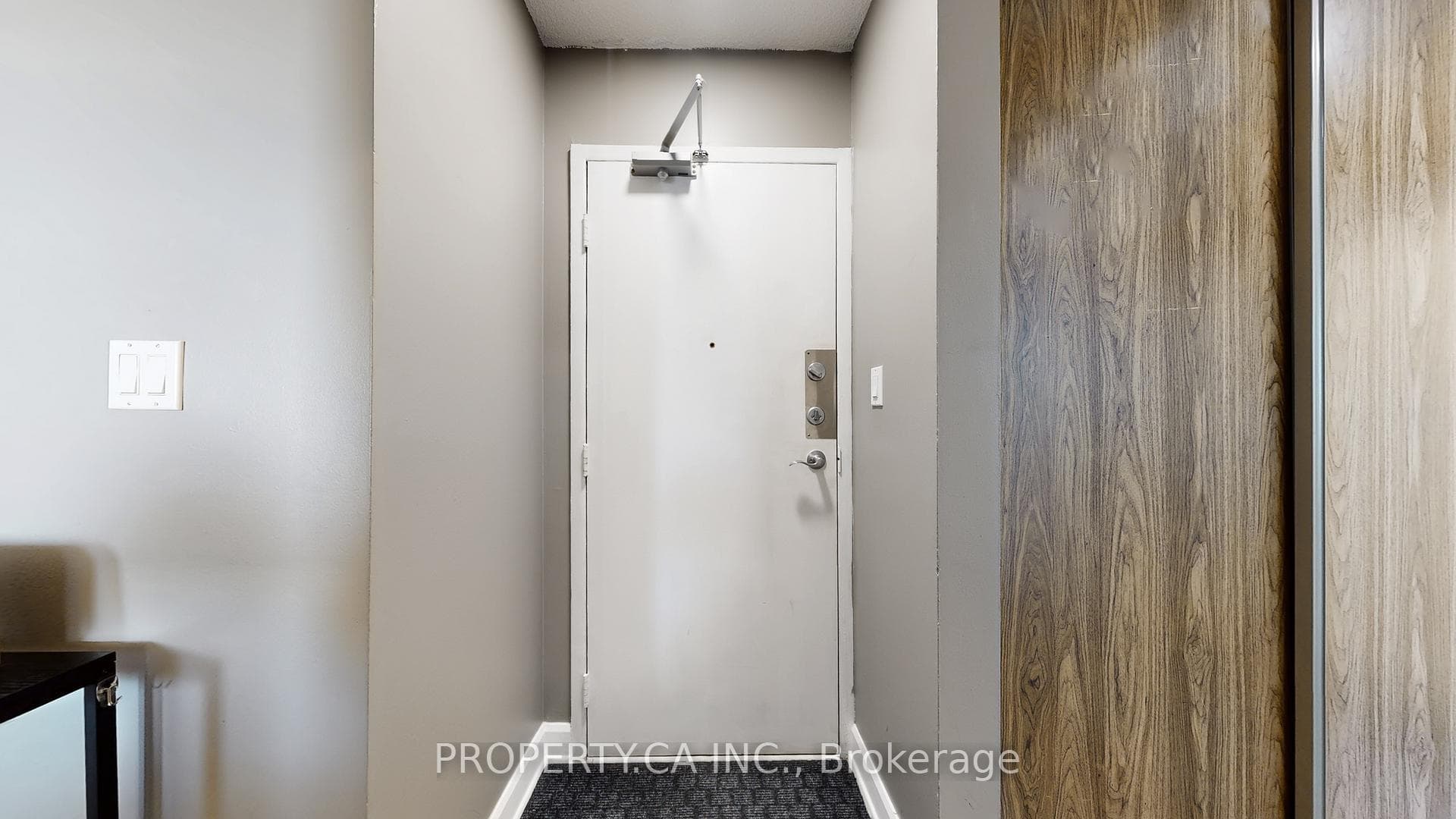 90 Ling Road Unit 1505 photo 34