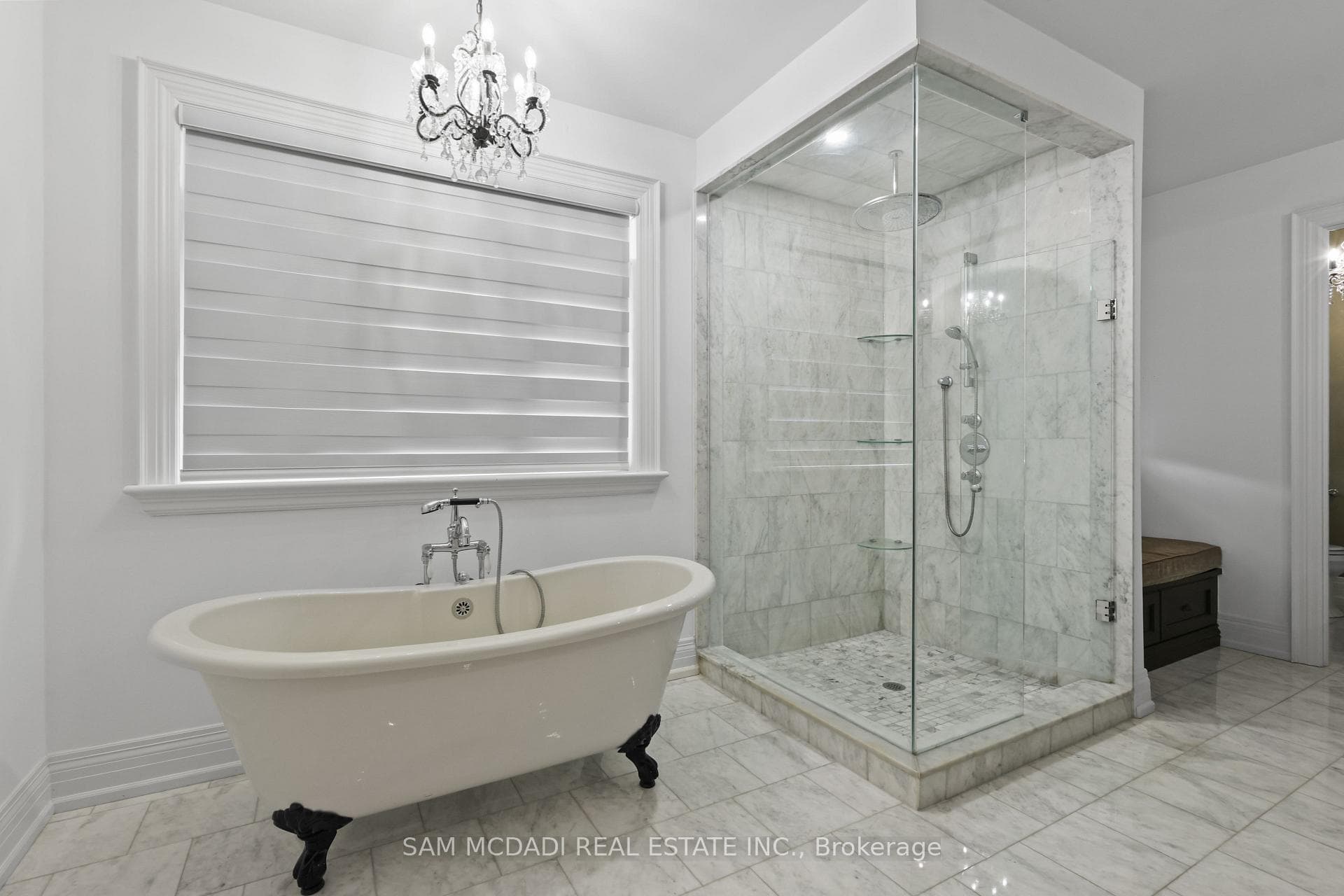 725 Queensway N/A photo 33