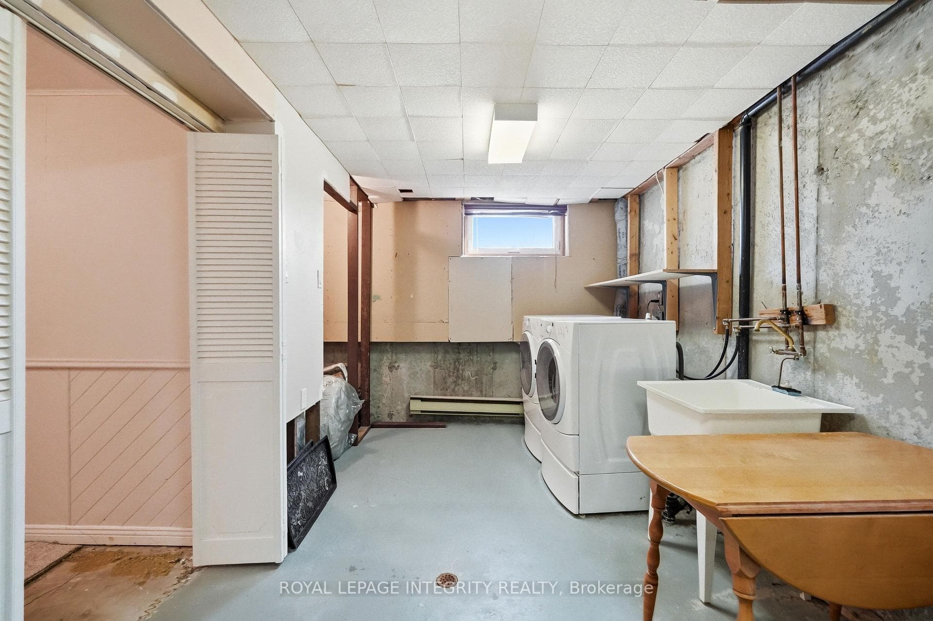 545 Canteval Terrace Unit 110 photo 34