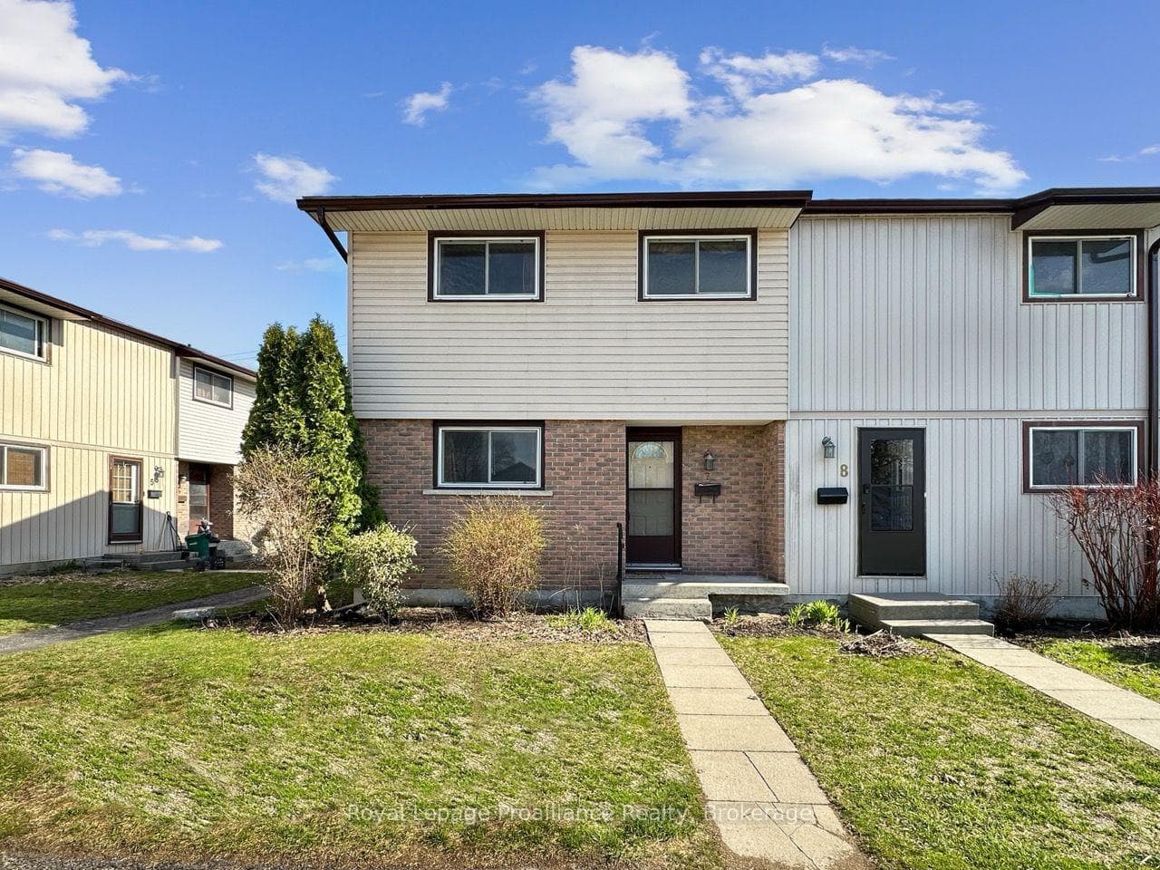 7 Tiffany Place photo 1