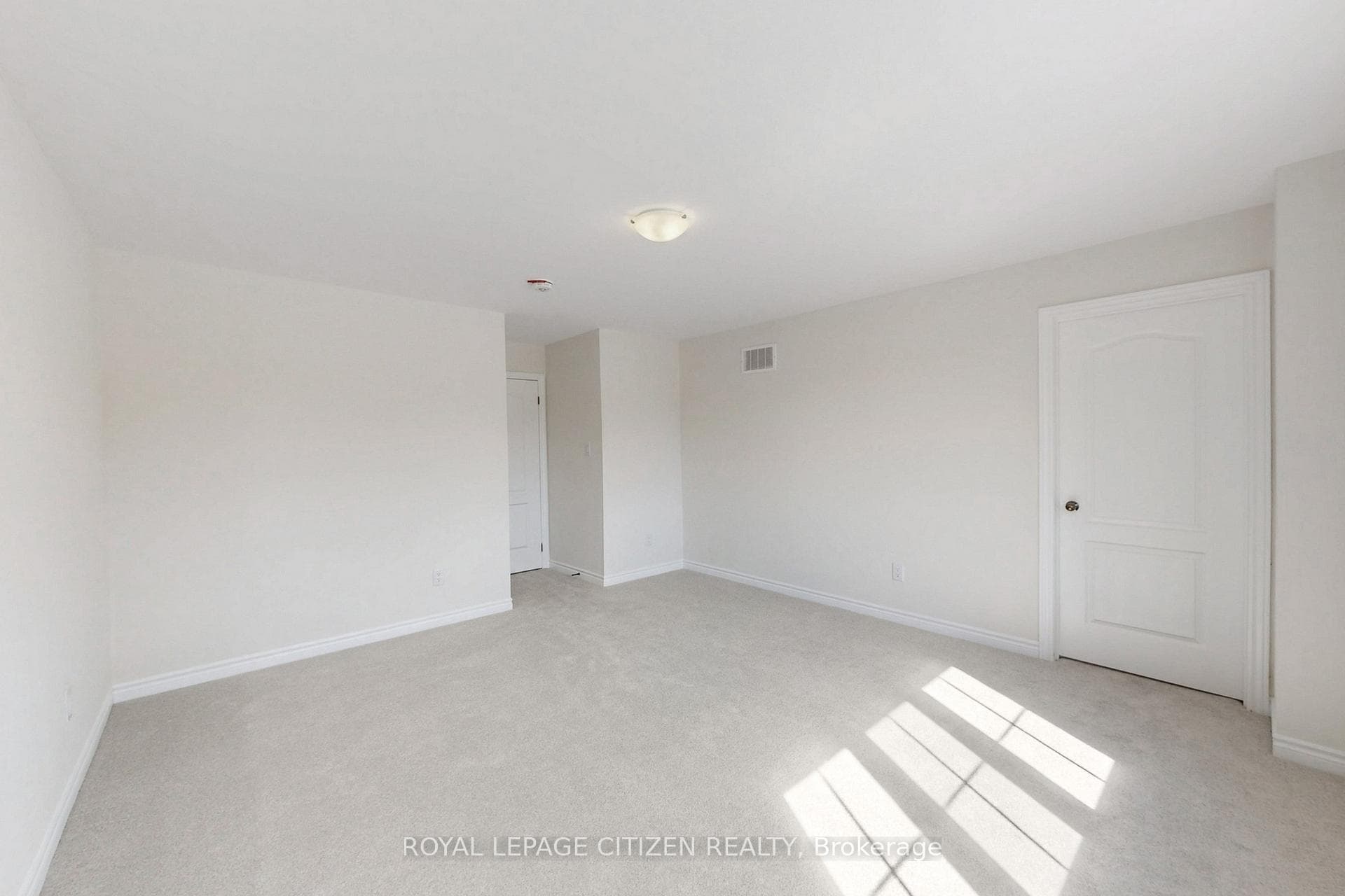 82 Lawrence D. Pridham Avenue photo 38