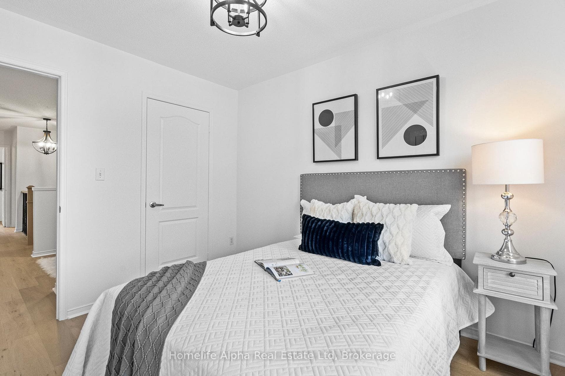 10 Bon Echo Court photo 18