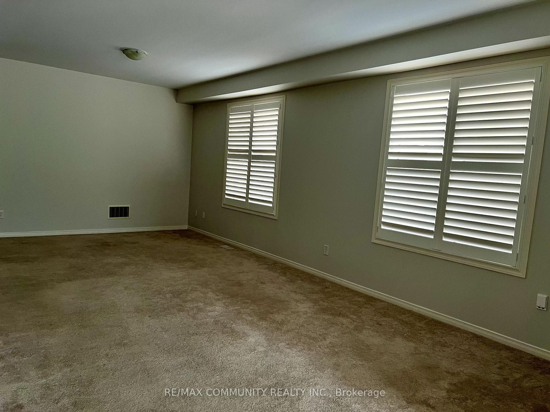 2538 Stallion Drive photo 5