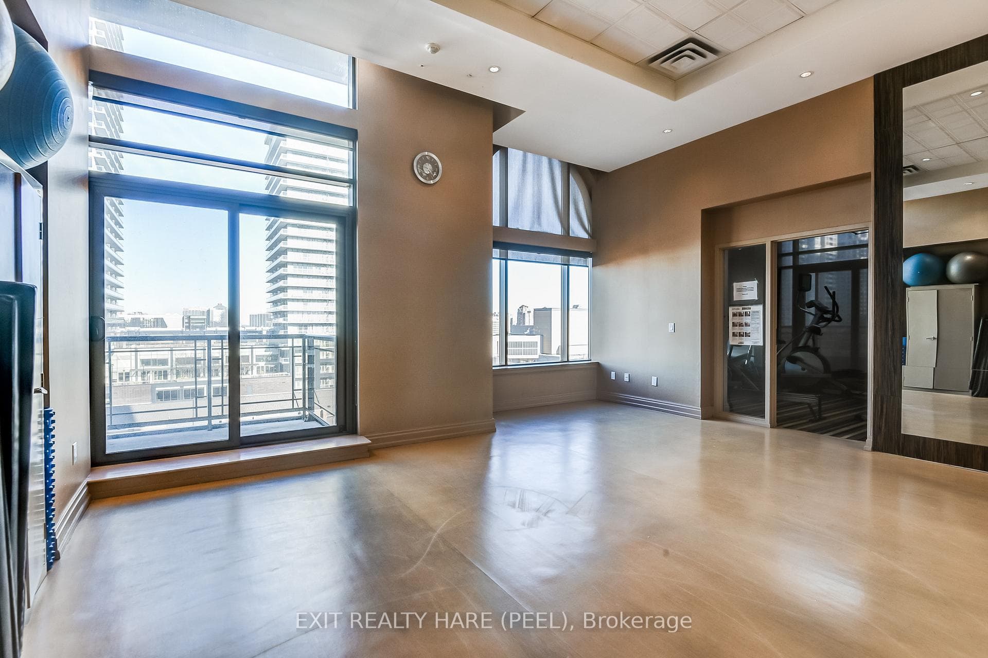 385 Prince Of Wales Drive Unit 1308 photo 33