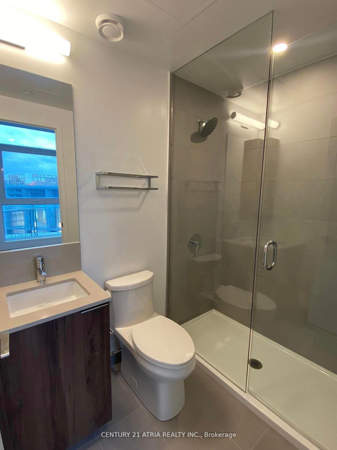7890 Jane Street Unit 803 photo 9
