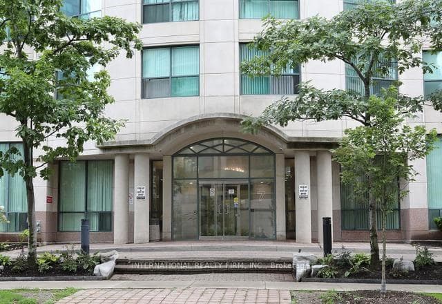 7 LORRAINE Drive Unit 709 photo 15