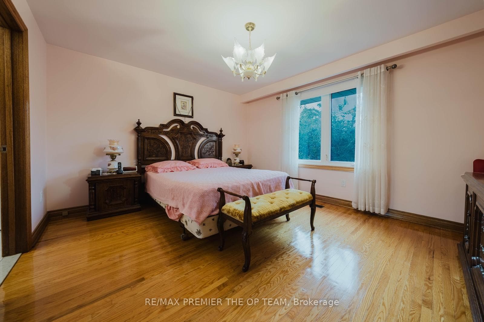142 Gracefield Avenue photo 22