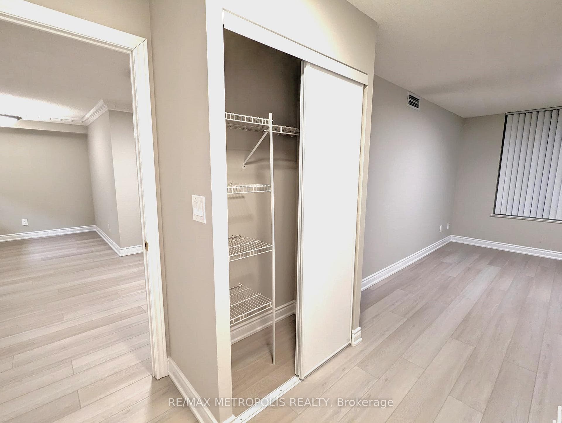 68 Corporate Drive Unit 832 photo 18