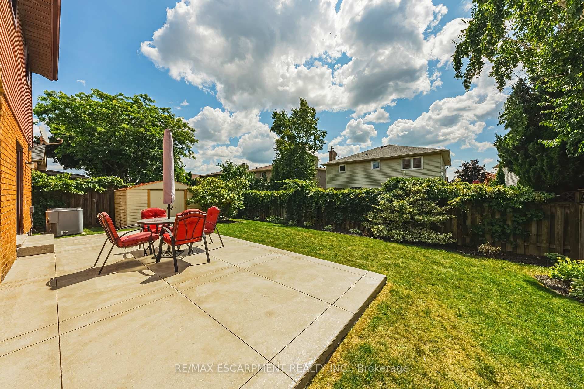 39 Parkwood Crescent photo 39