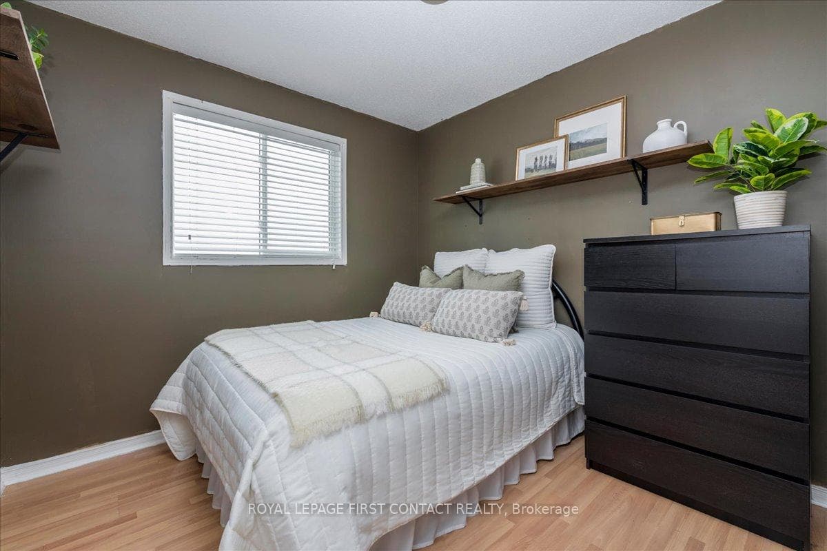 36 CHURCHLAND Drive photo 21