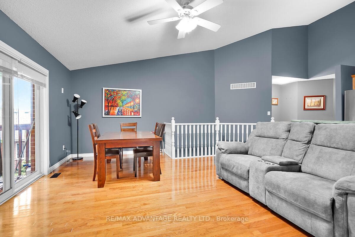 1077 Hamilton Road Unit 49 photo 17