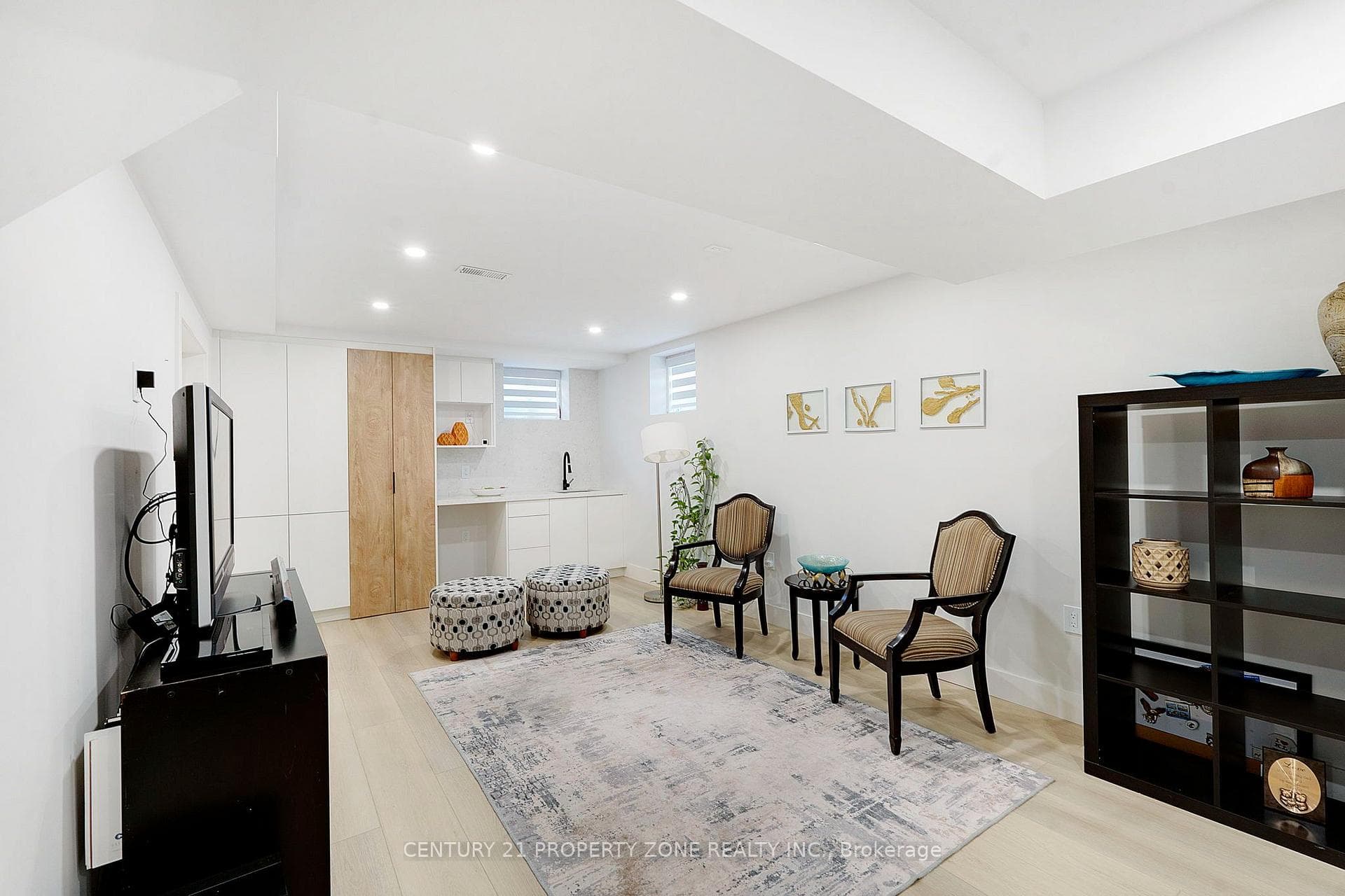 1083 Savoline Boulevard photo 32