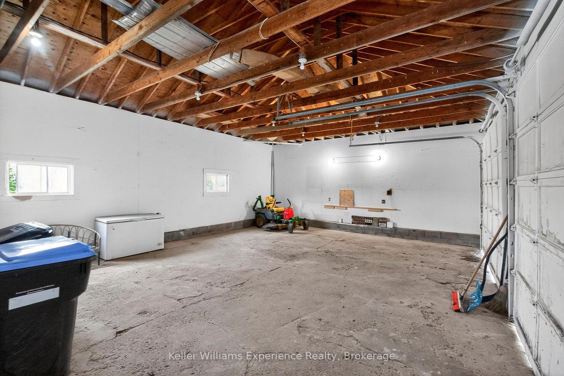 2936 Flos 6 Road photo 32