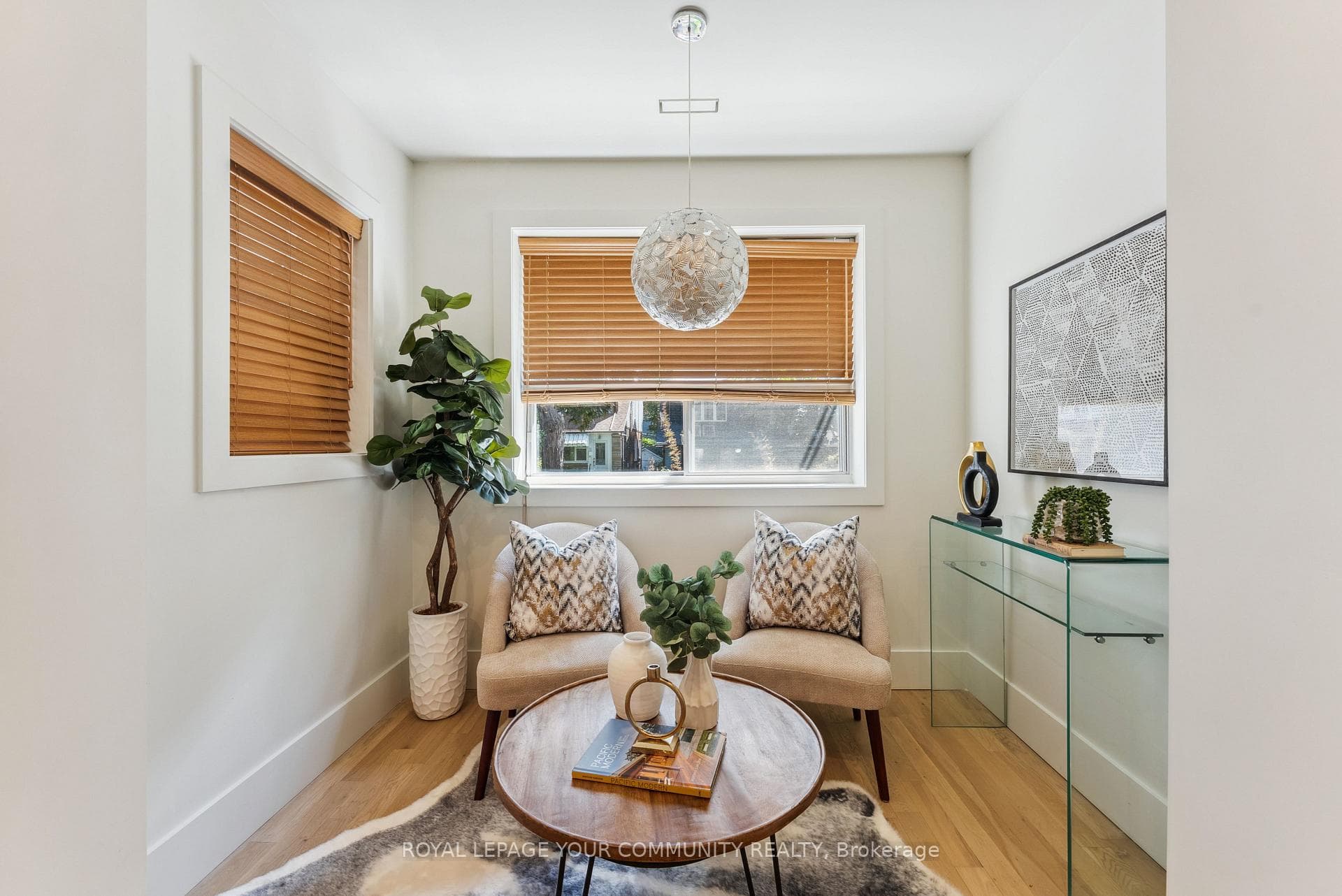 12 Lamb Avenue photo 5