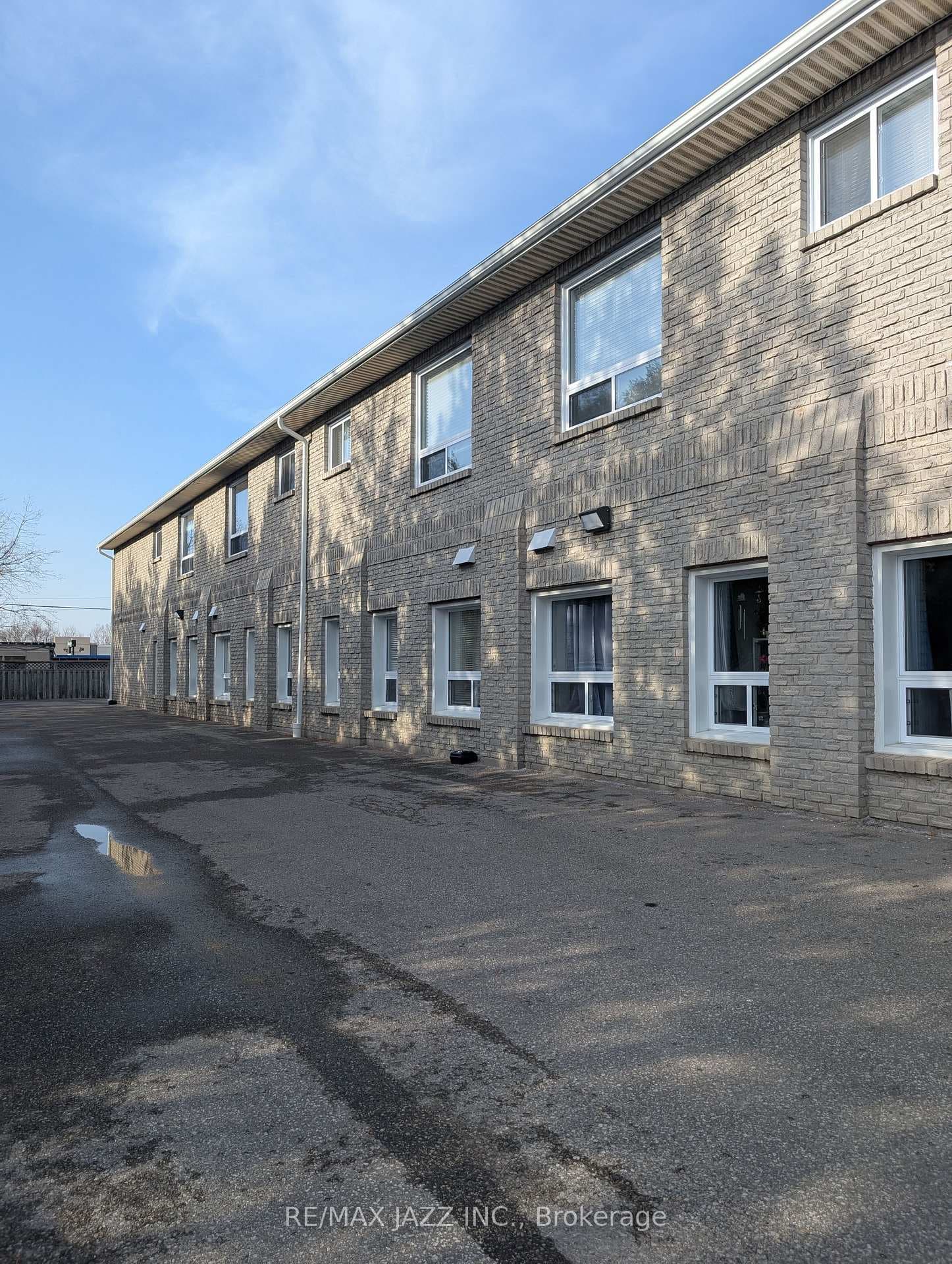 26 Spencer Street Unit 101 photo 1