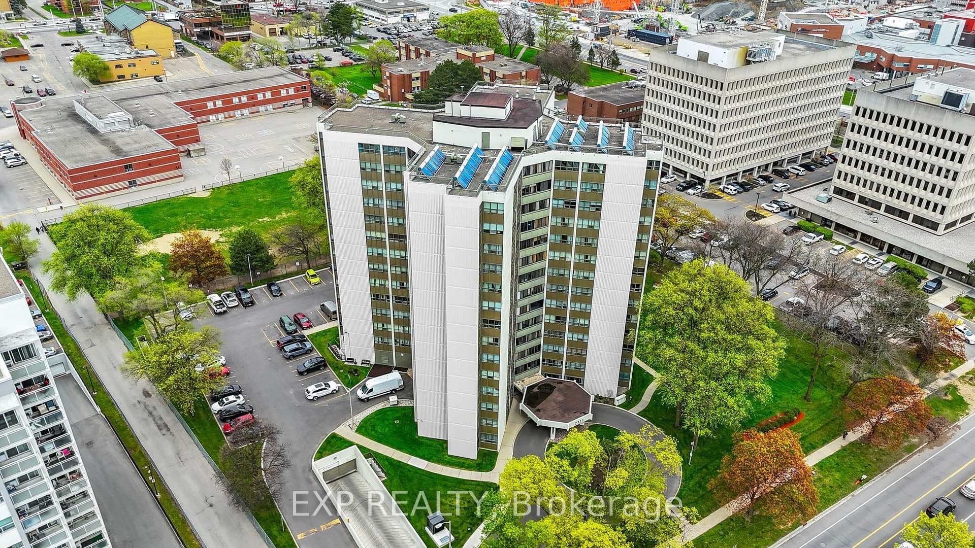 2323 Confederation Parkway Unit 905 photo 30