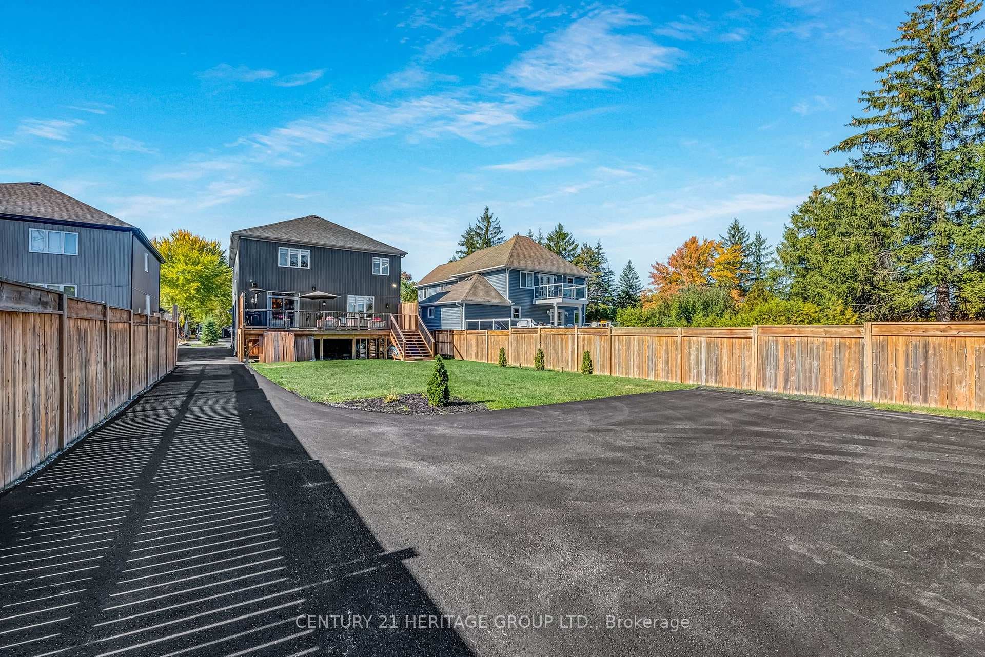 807A Montsell Avenue photo 42