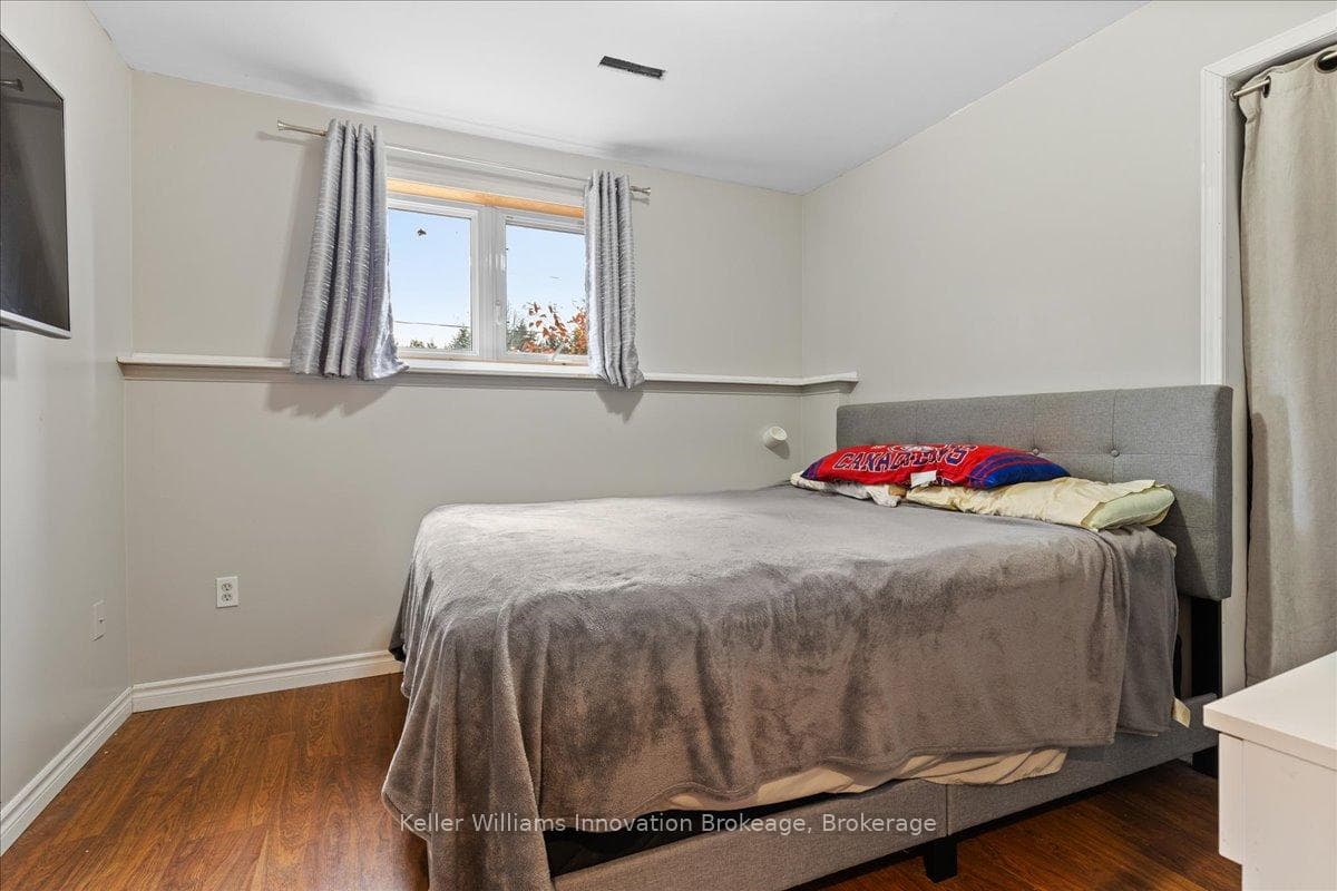 4566 Meadowview Drive photo 31