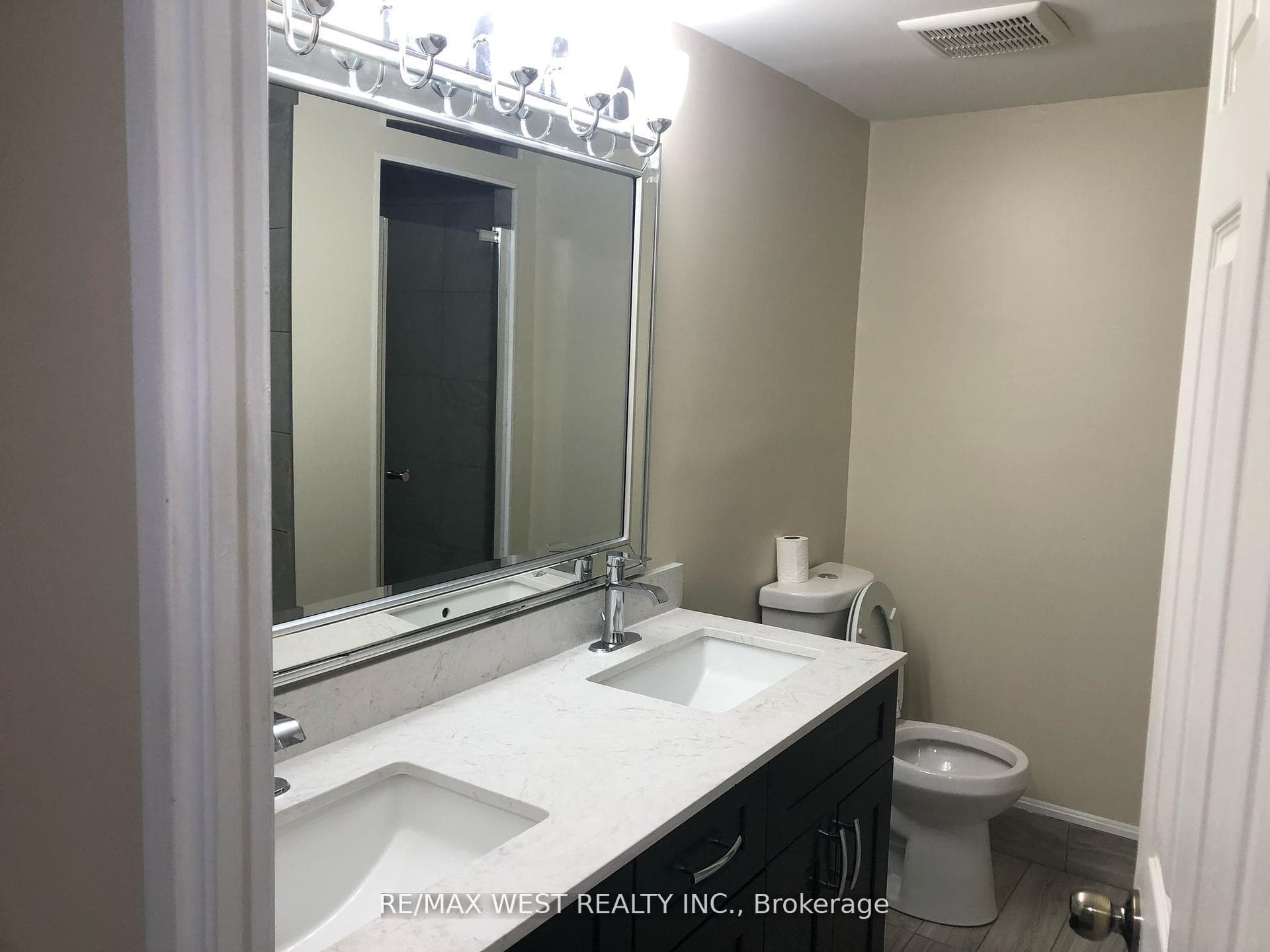 6 Humberline Drive Unit 524 photo 18