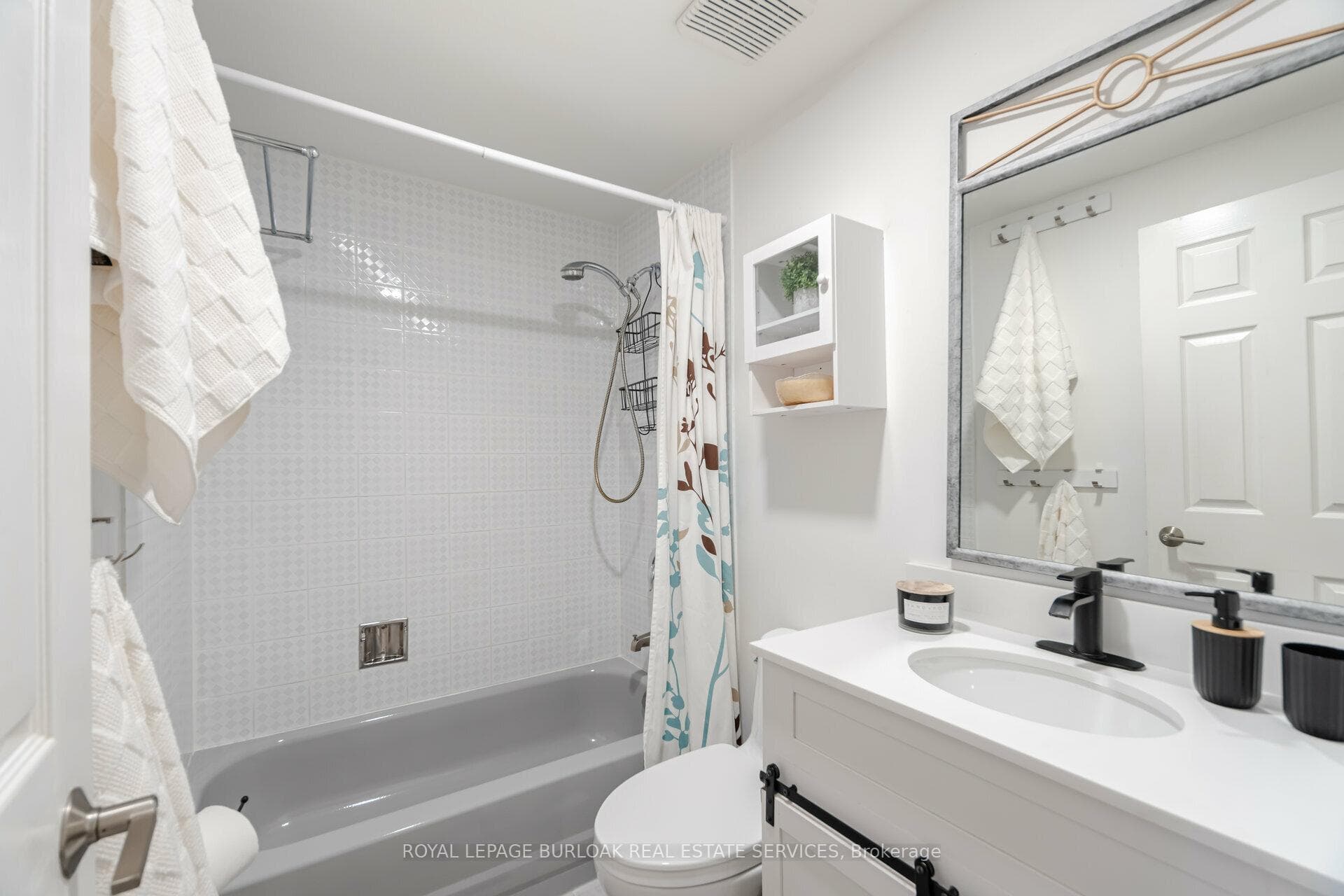 1138 Leewood Drive photo 29