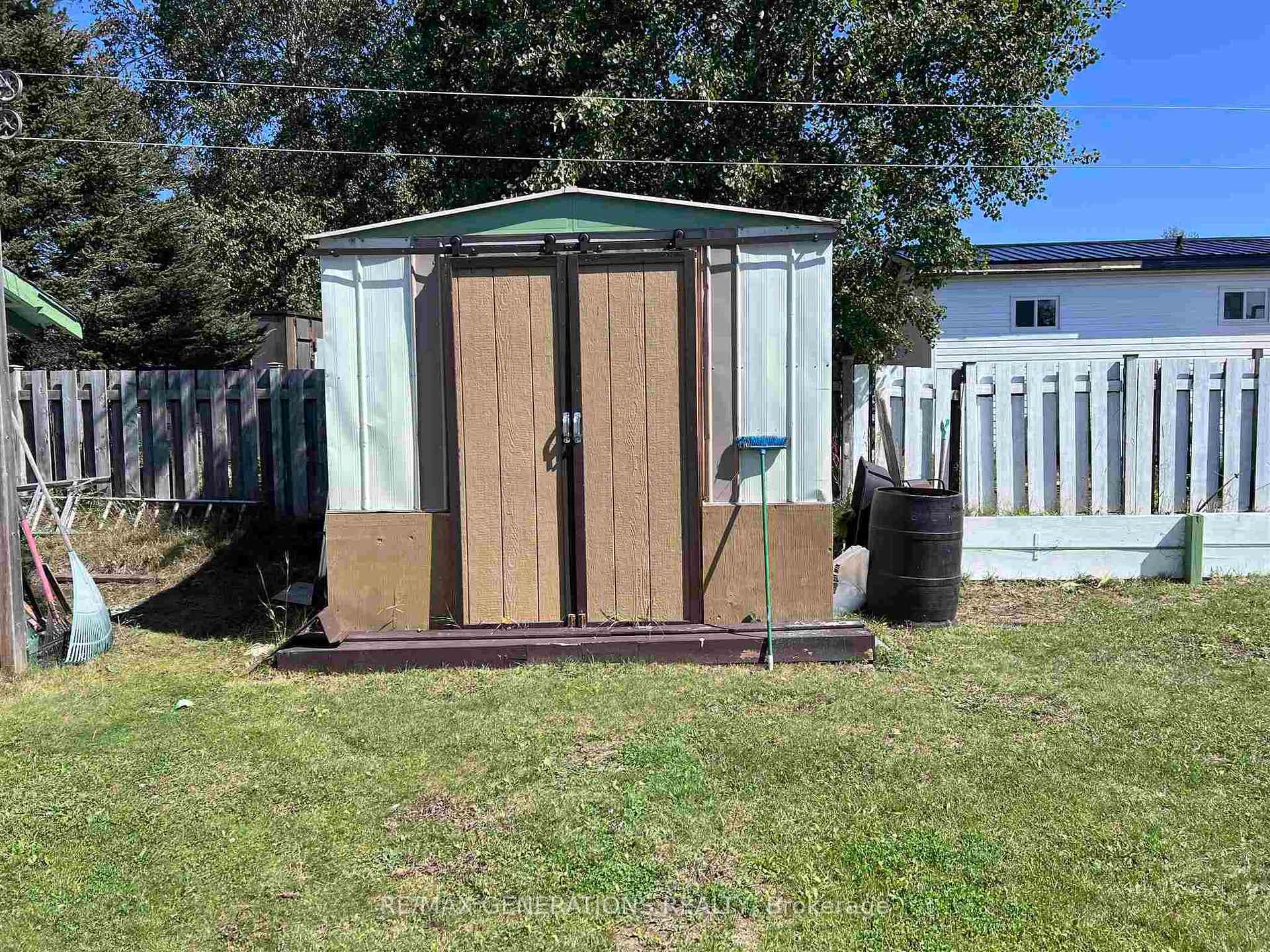 72 Jackson Crescent photo 17