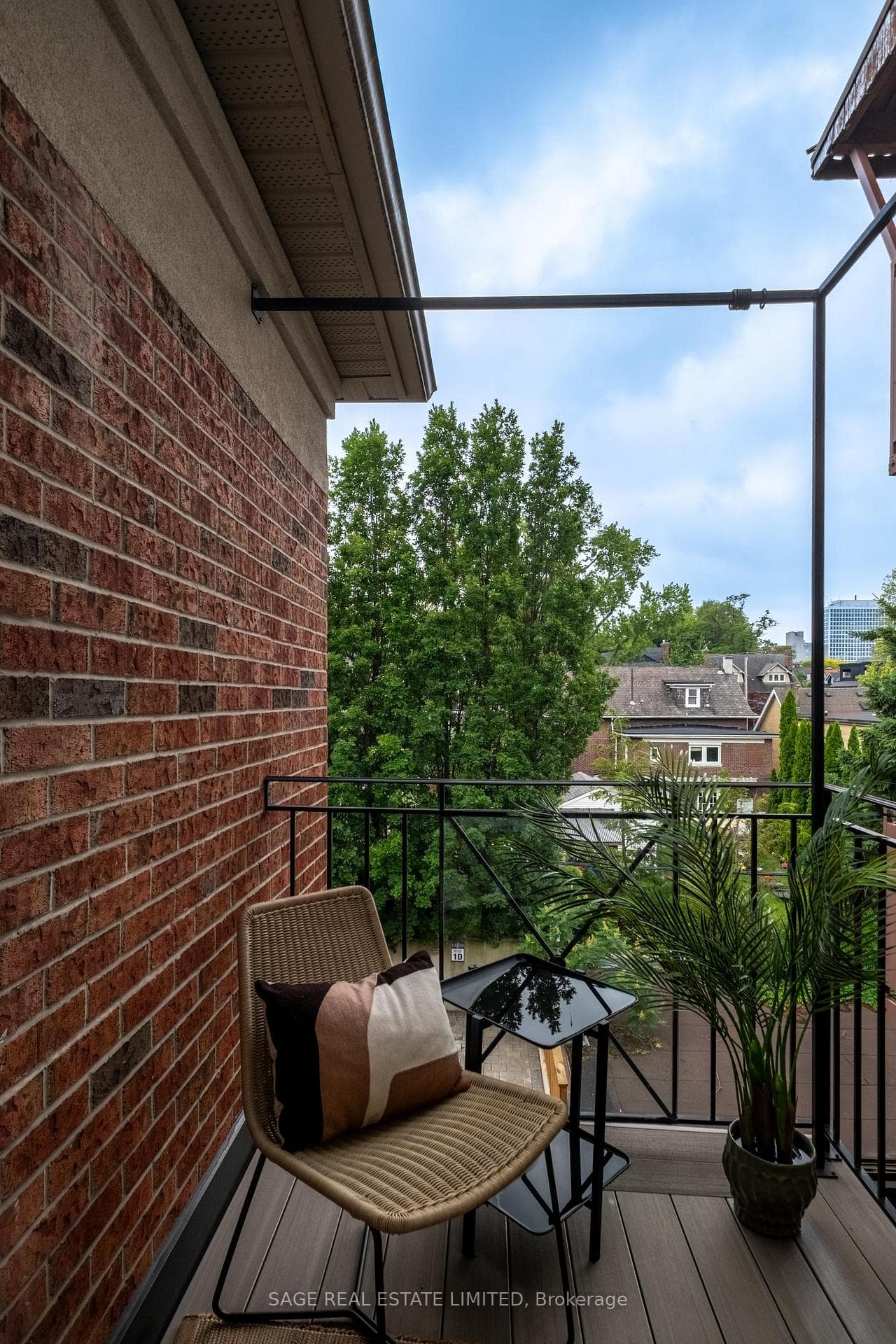 319 Lonsdale Road Unit 3D photo 45