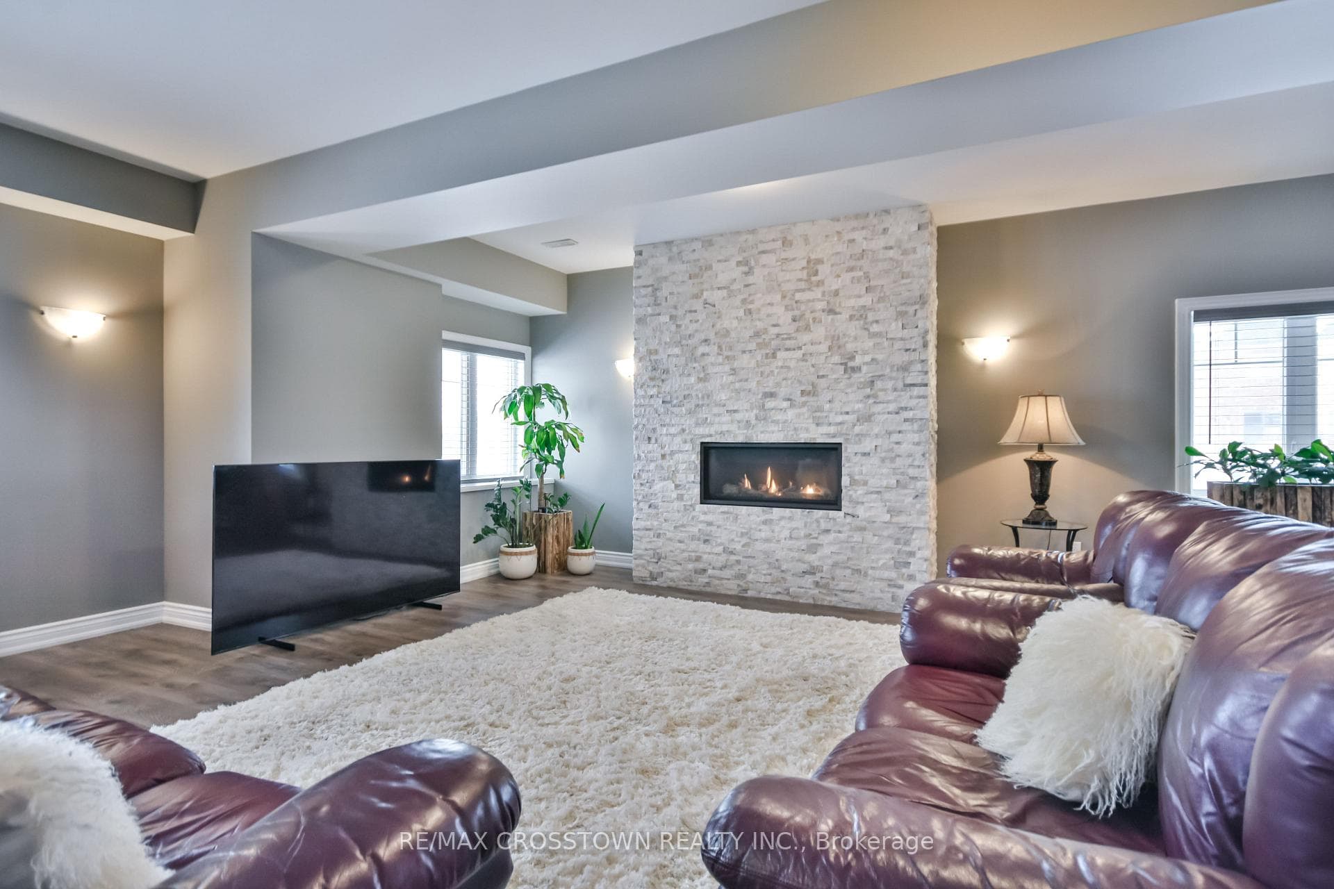22 Stewart Crescent photo 37