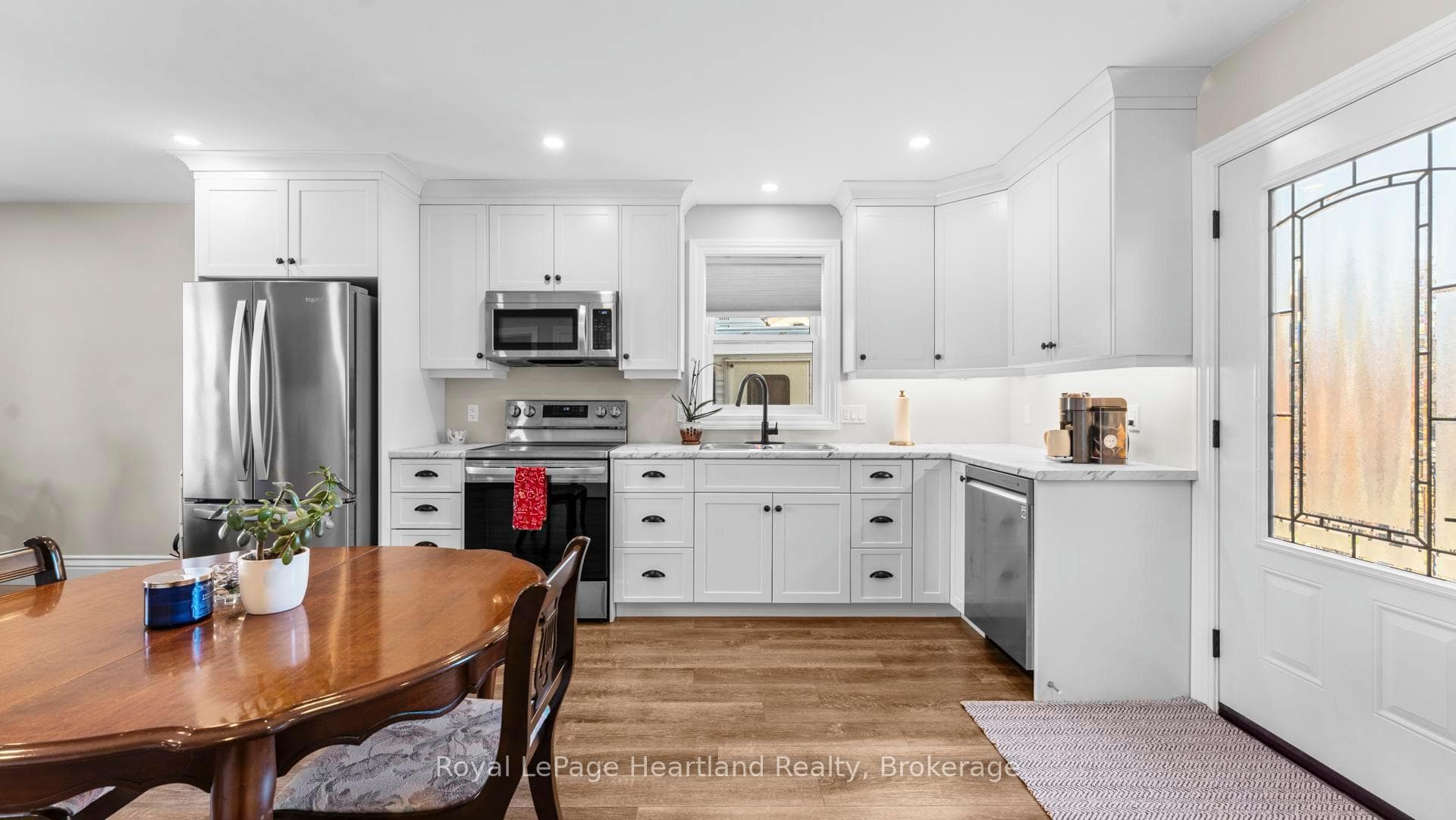 175 St David Street photo 31