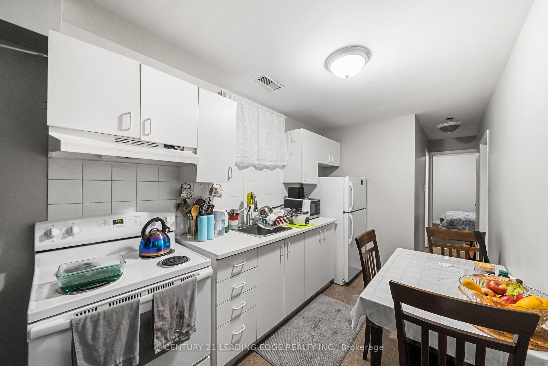 527 Glengarry Avenue photo 41