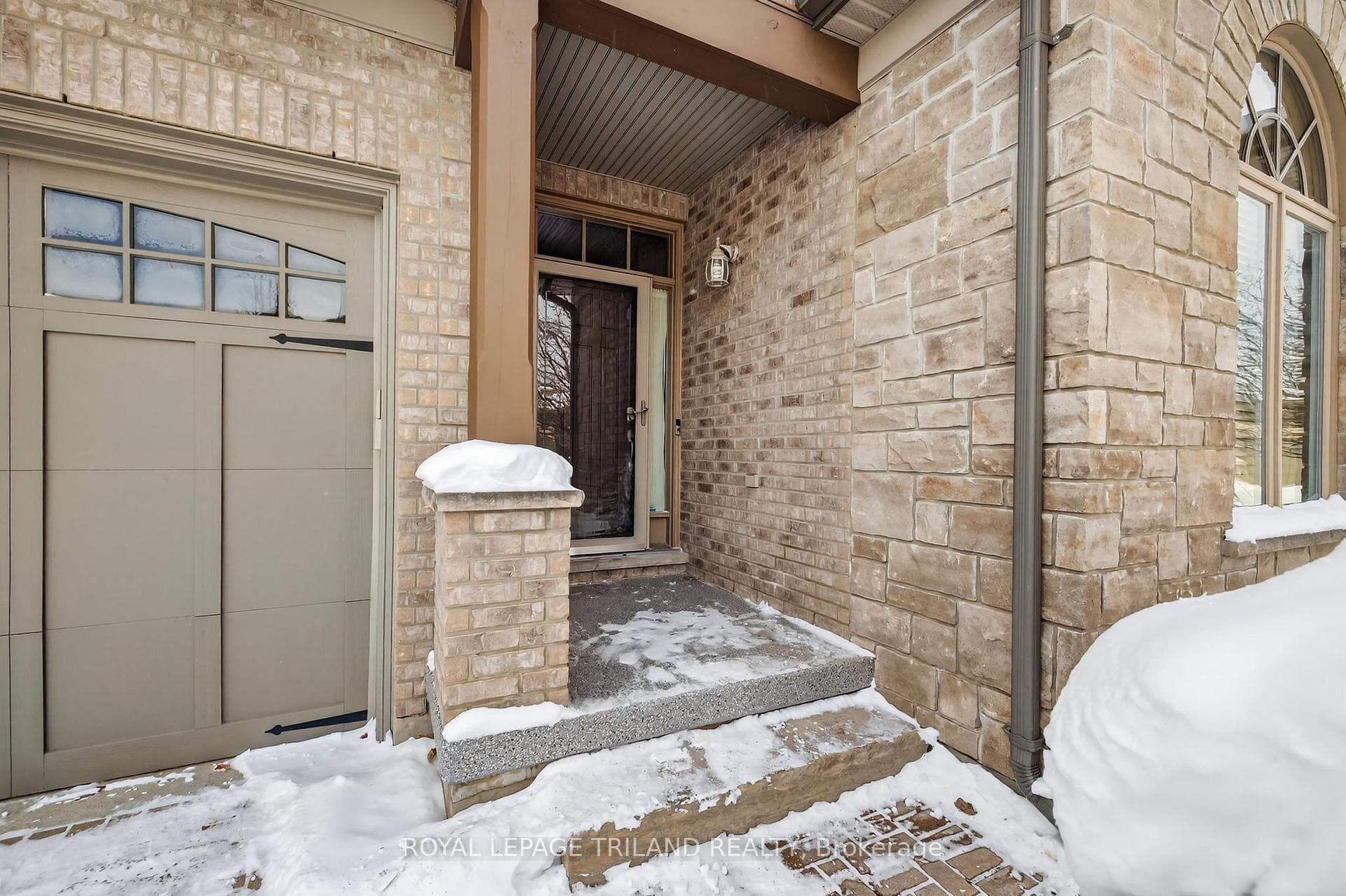 3278 Colonel Talbot Road Unit 202 photo 3