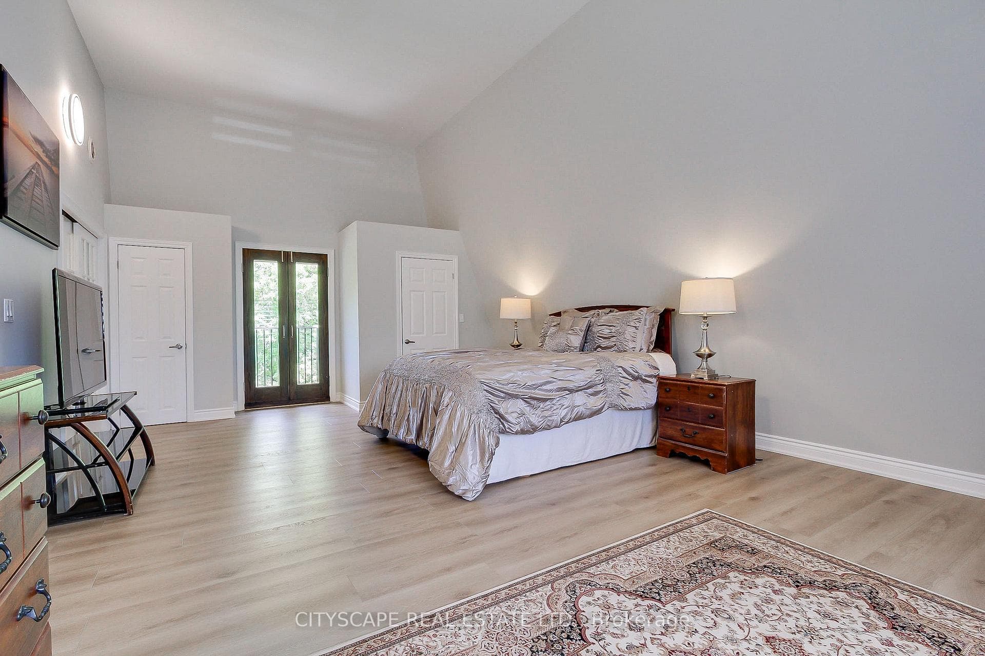 1543 Indian Grove photo 21