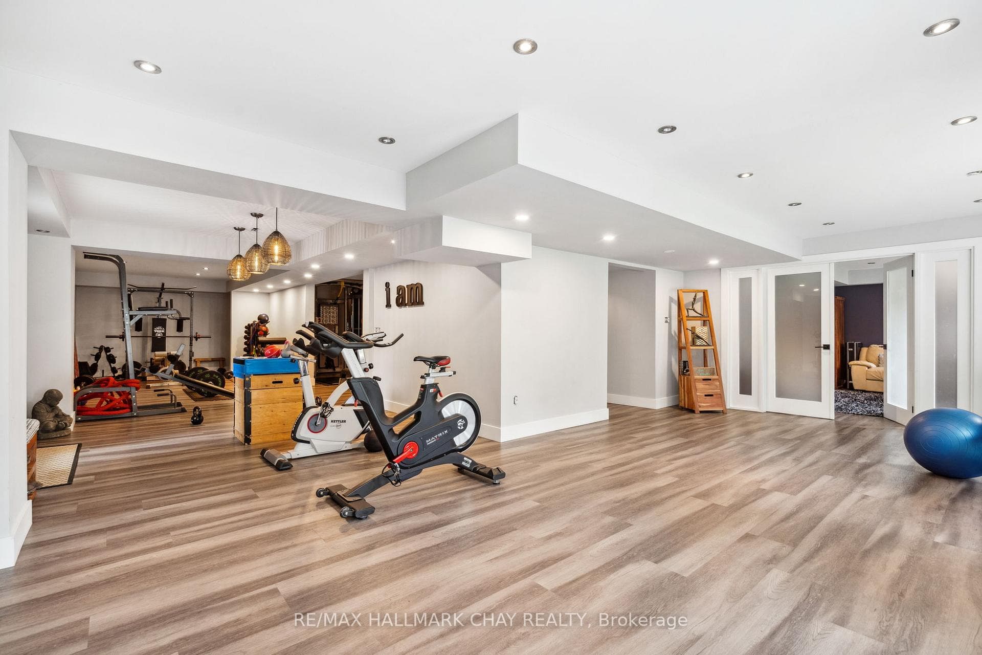 52 Regalia Way photo 37