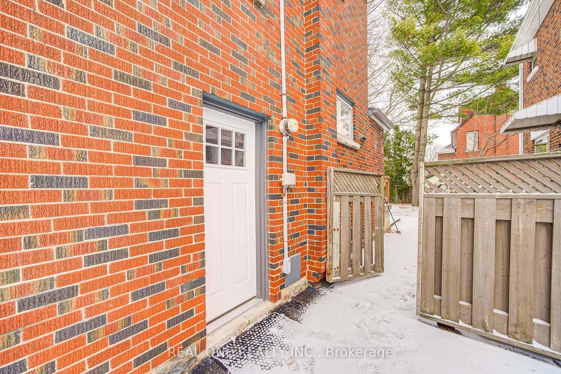 1212 King Street photo 38