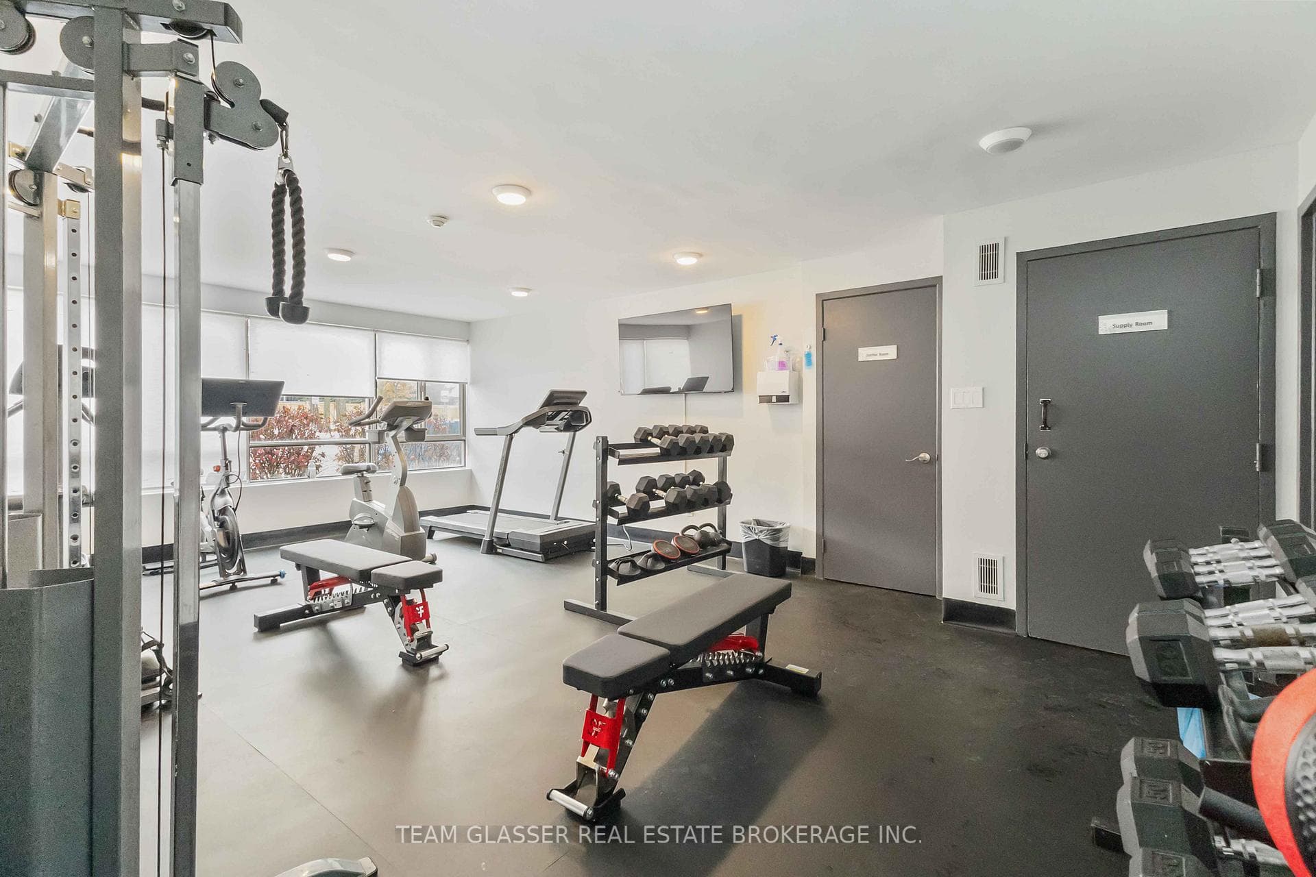560 Proudfoot Lane Unit 106 photo 24