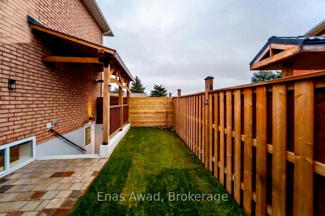 113B Metcalfe Drive photo 4