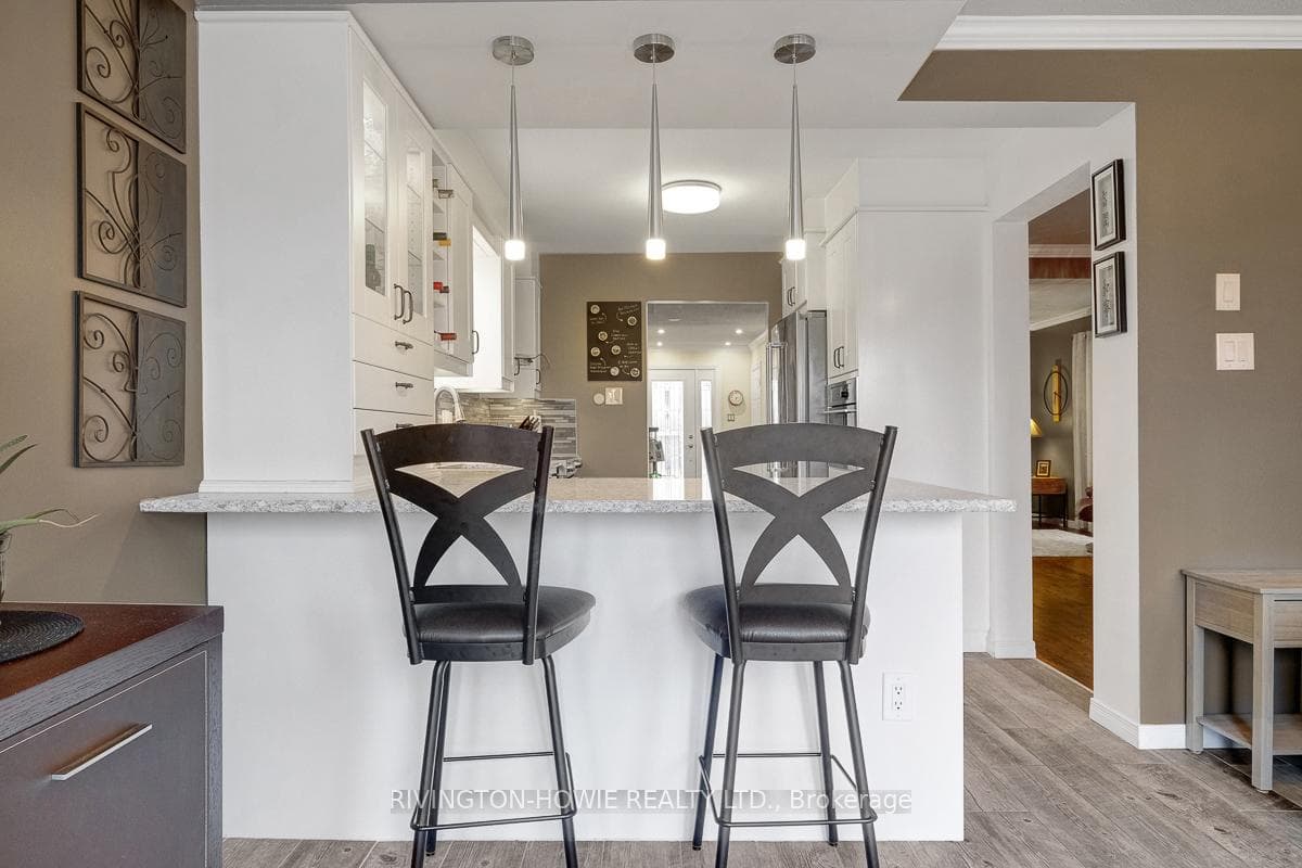 40 Rowe Drive photo 18